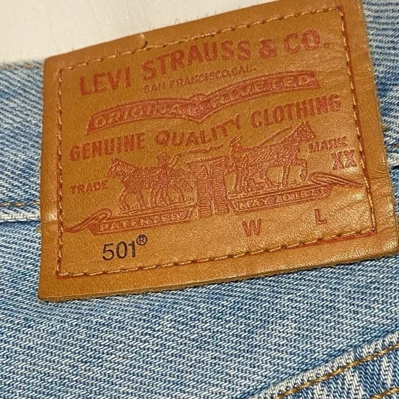 Levi’s 501 High Rise Denim Shorts Fault Line in 25 - Picture 7 of 11